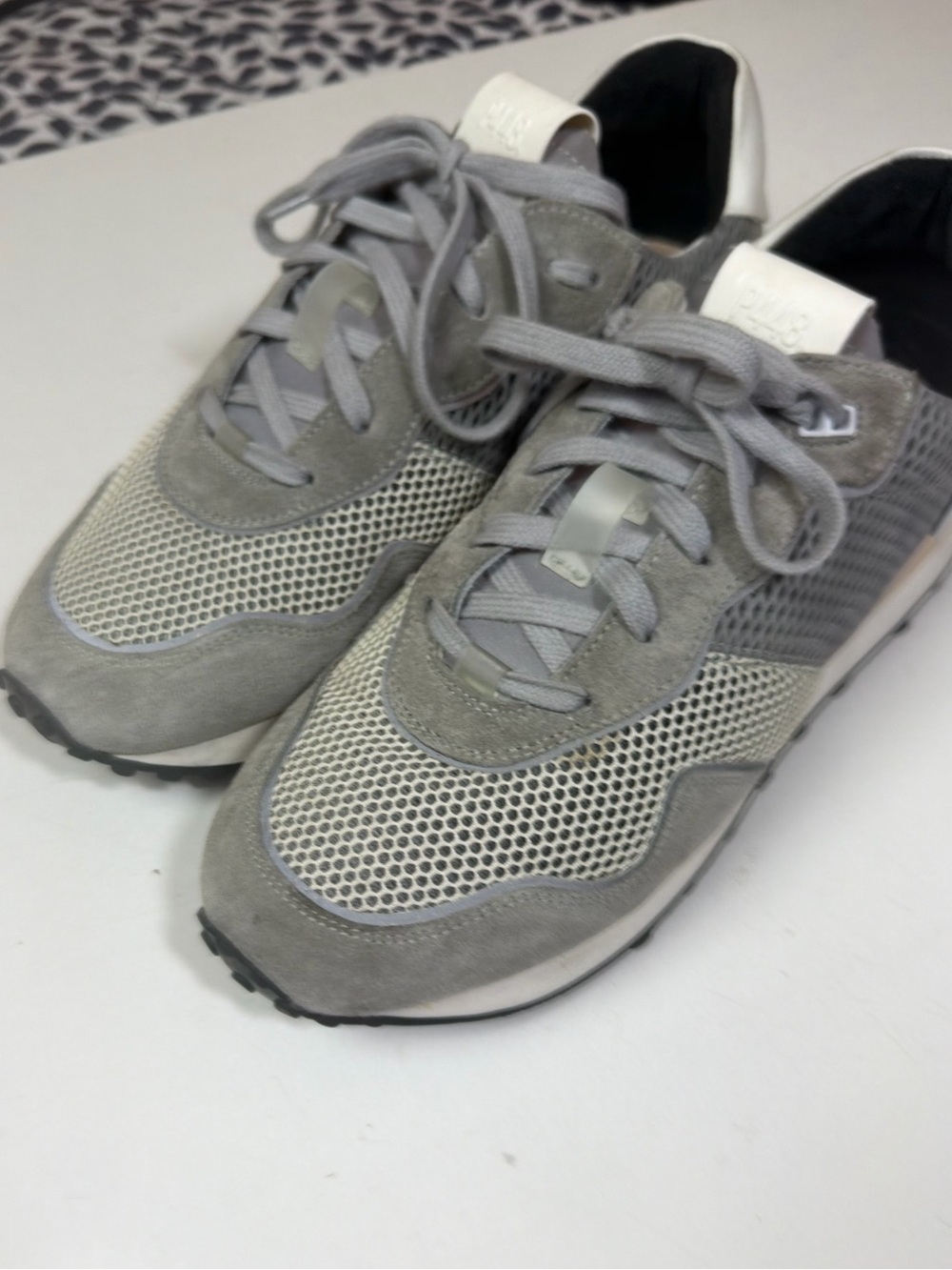 P448 Cancun Gray Mesh Suede Leather Cushioned Breathable Sneakers 43 *MARKS*
